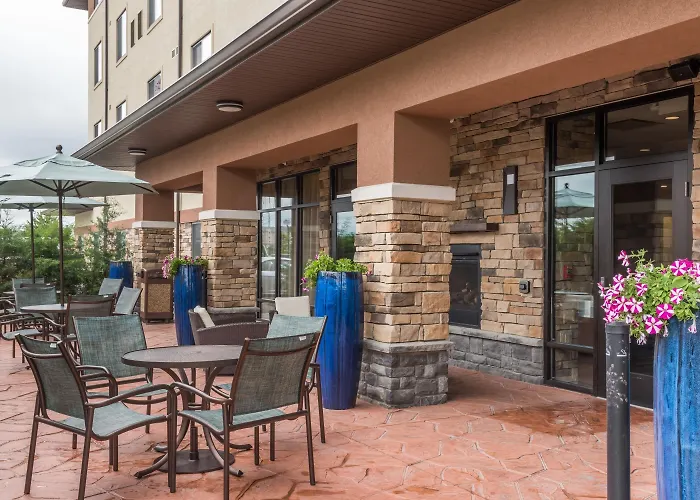 Hawthorn Suites By Wyndham Wheeling At The Highlands